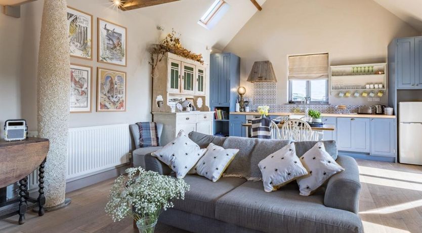 Photo of 2 Bed in Nash