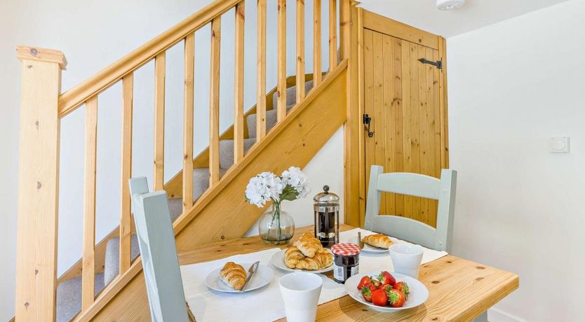 Photo of 1 Bed in Higher Clovelly