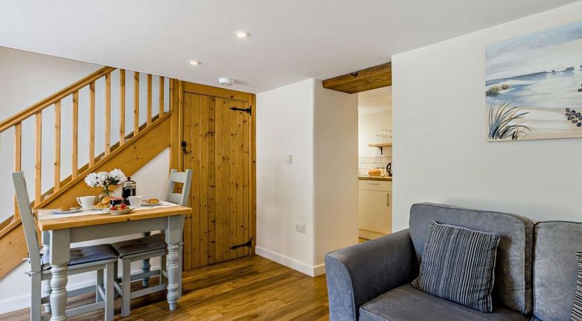 Photo of 1 Bed in Higher Clovelly