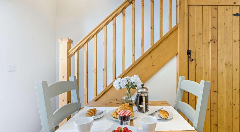 Photo of 1 Bed in Higher Clovelly