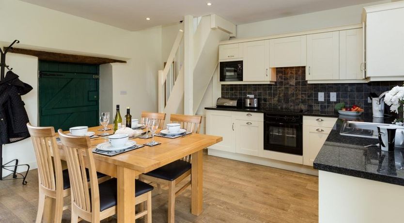 Photo of 5 Bed in Claydon