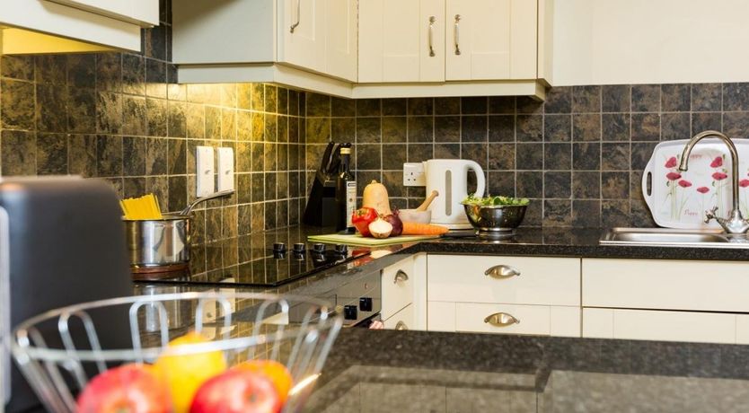 Photo of 5 Bed in Claydon