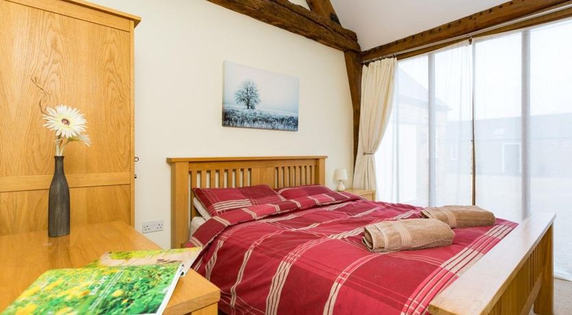 Photo of 5 Bed in Claydon