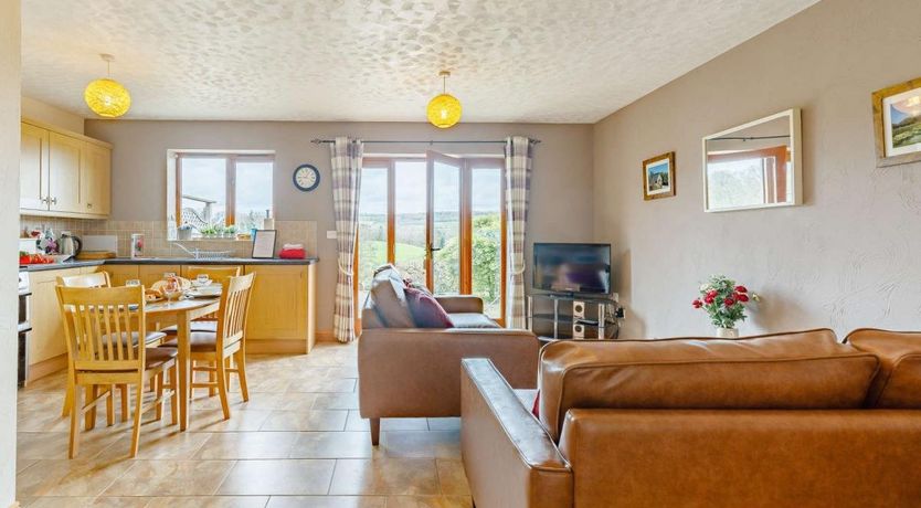 Photo of 2 Bed in Clifton-on-Teme