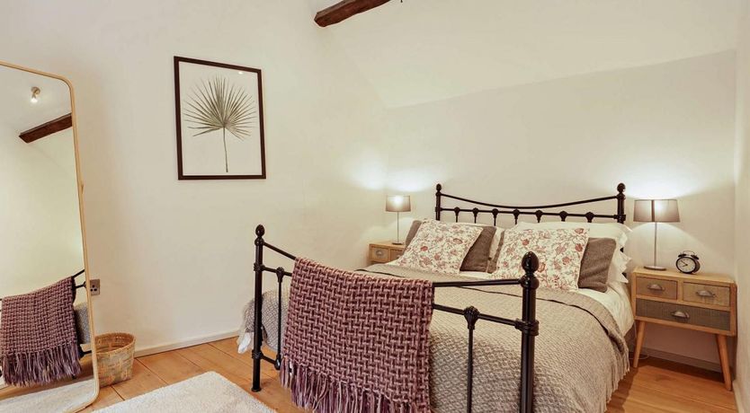 Photo of 2 Bed in Bloxham