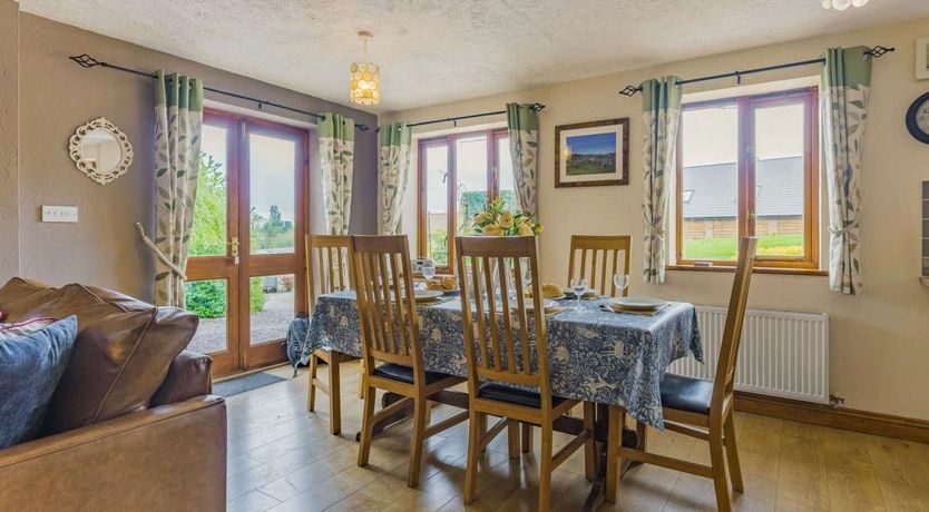 Photo of 3 Bed in Clifton-on-Teme