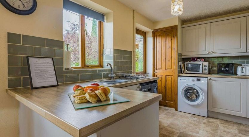 Photo of 3 Bed in Clifton-on-Teme