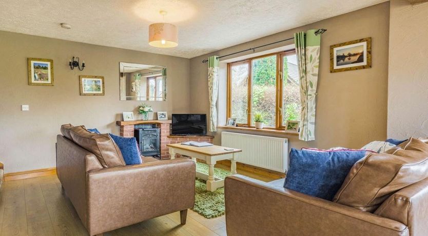 Photo of 3 Bed in Clifton-on-Teme