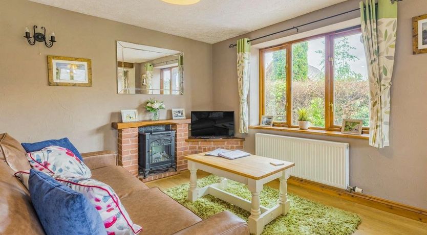 Photo of 3 Bed in Clifton-on-Teme