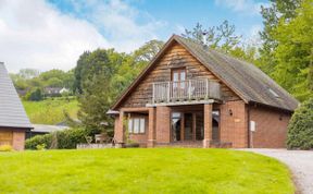 Photo of 3 Bed in Clifton-on-Teme