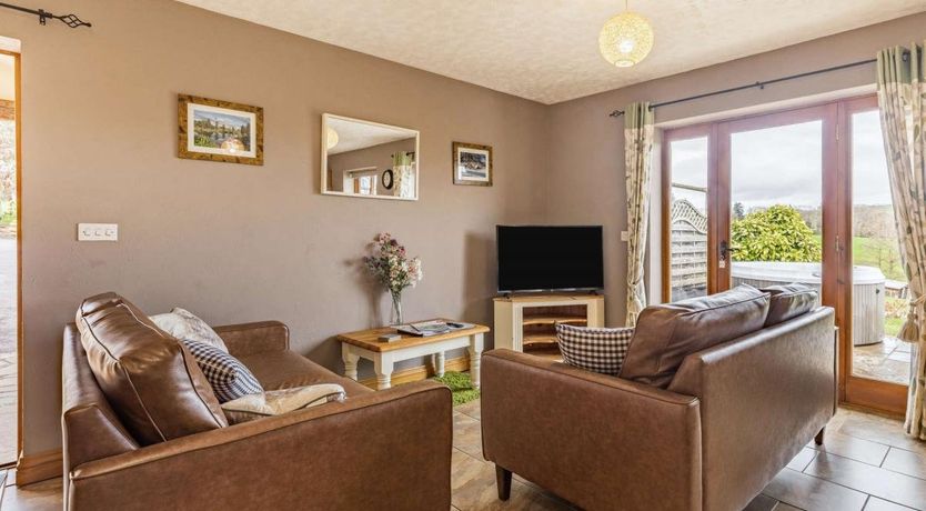 Photo of 2 Bed in Clifton-on-Teme