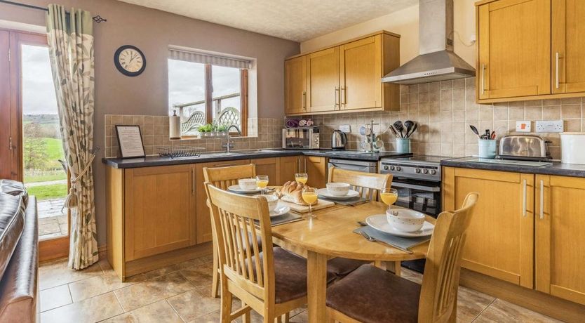 Photo of 2 Bed in Clifton-on-Teme