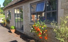 Photo of 2 Bed in Cheltenham