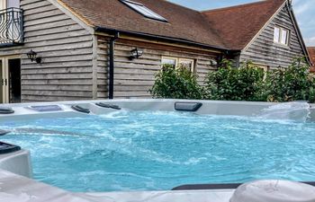 2 Bed in Thame Holiday Cottage