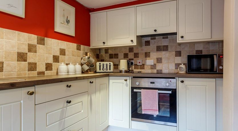 Photo of 2 Bed in Cleeve Prior