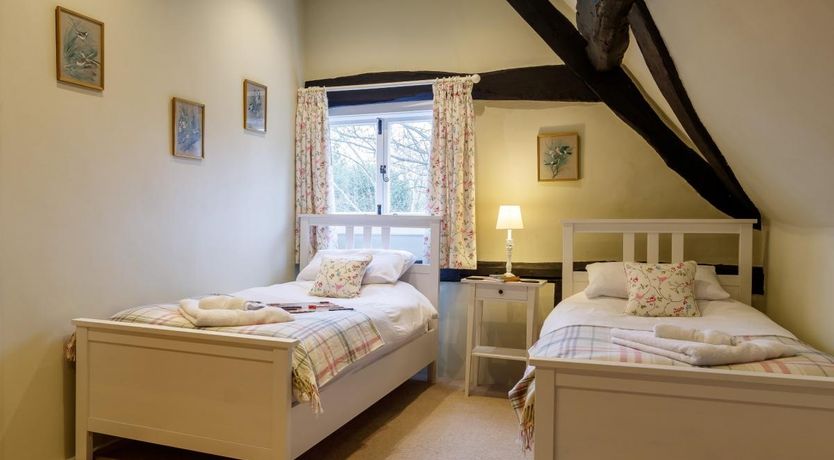 Photo of 2 Bed in Cleeve Prior