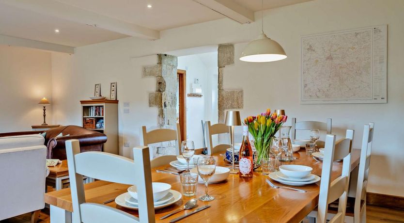 Photo of 3 Bed in Melbury Abbas