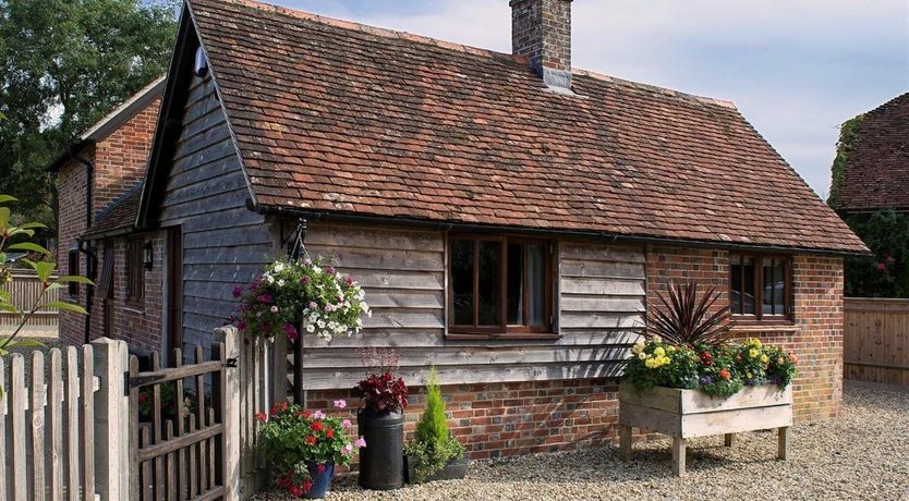 Photo of 2 Bed in West Wellow