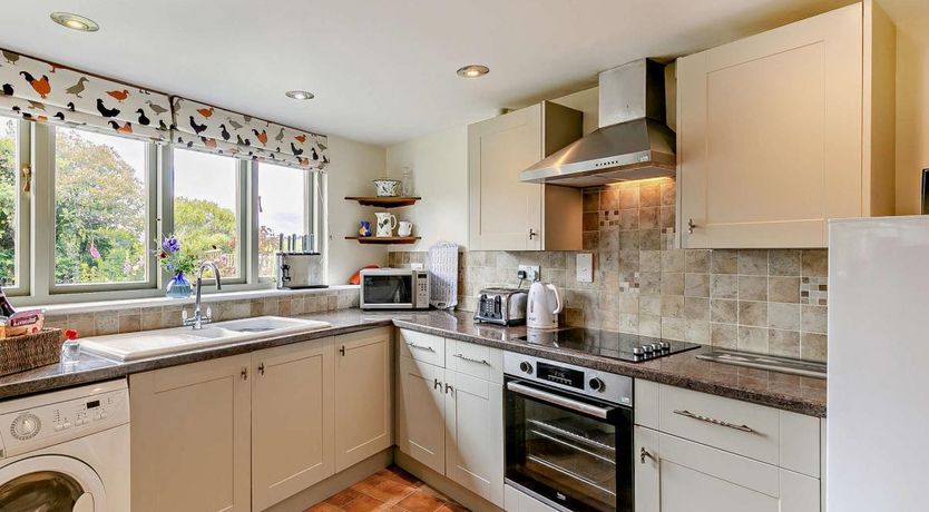 Photo of 2 Bed in Barton-on-the-Heath