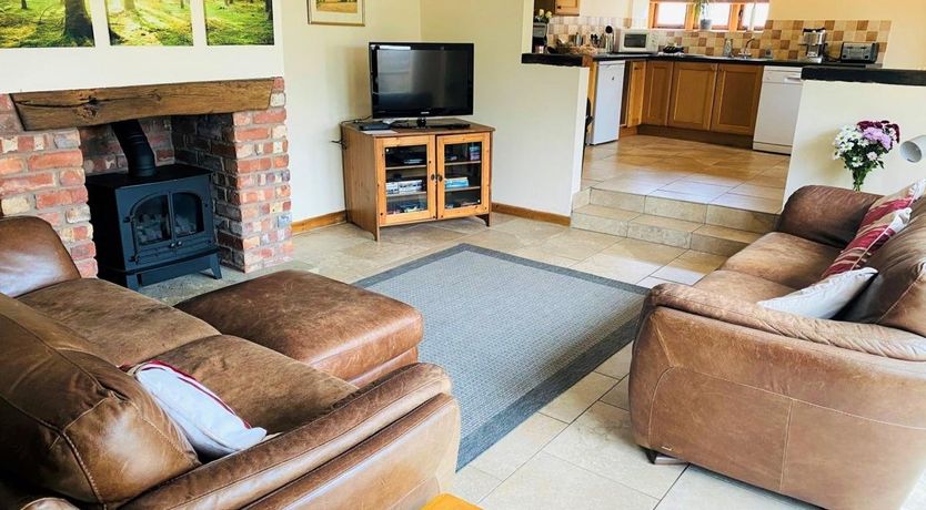 Photo of 2 Bed in Dorrington