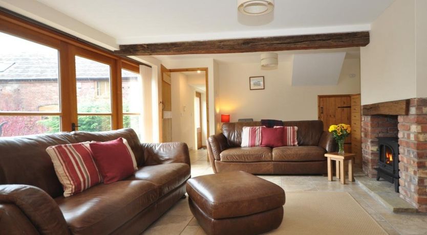 Photo of 2 Bed in Dorrington