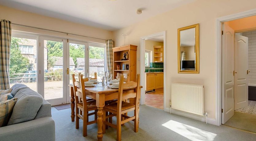 Photo of 1 Bed in Bampton