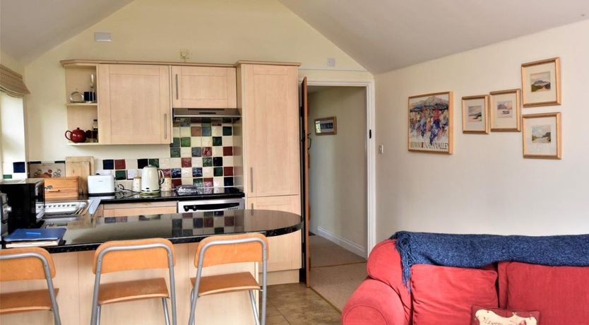 Photo of 2 Bed in Admington