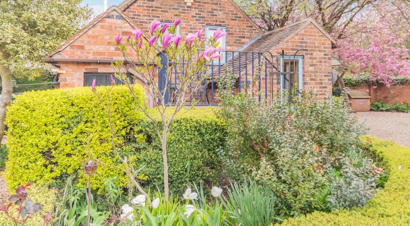 Photo of 2 Bed in Neen Sollars