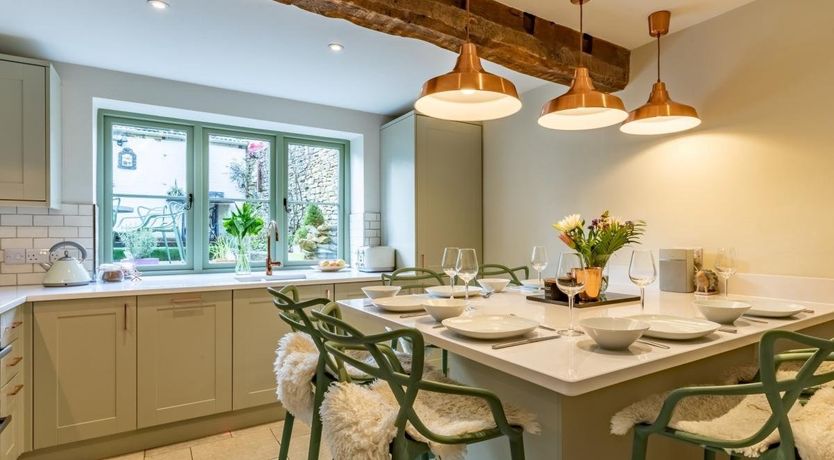 Photo of 3 Bed in Lower Swell