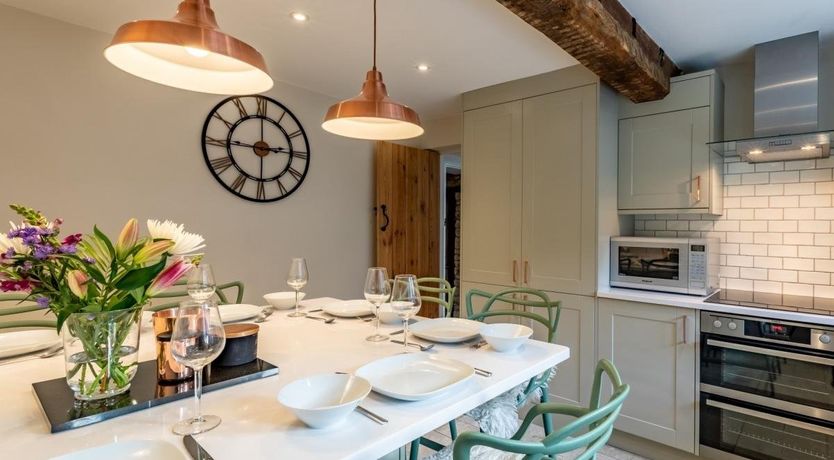 Photo of 3 Bed in Lower Swell