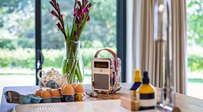 Photo of 4 Bed in Melbury Abbas