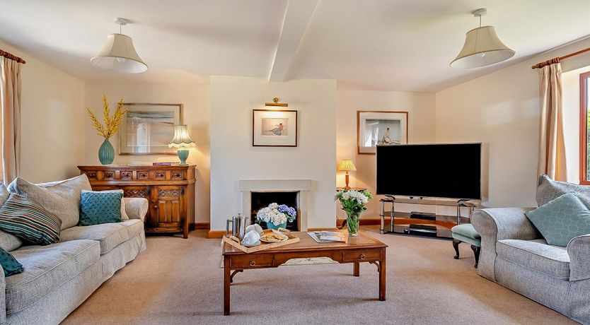 Photo of 4 Bed in Weston on Avon