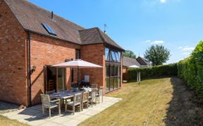 Photo of 4 Bed in Weston on Avon