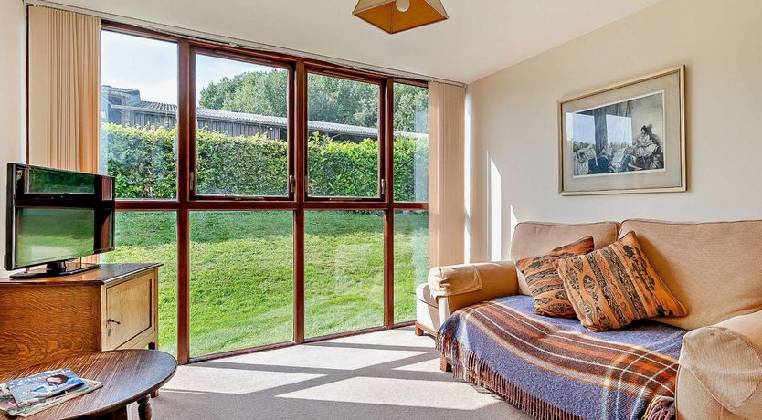 Photo of 4 Bed in Stratford -upon- Avon