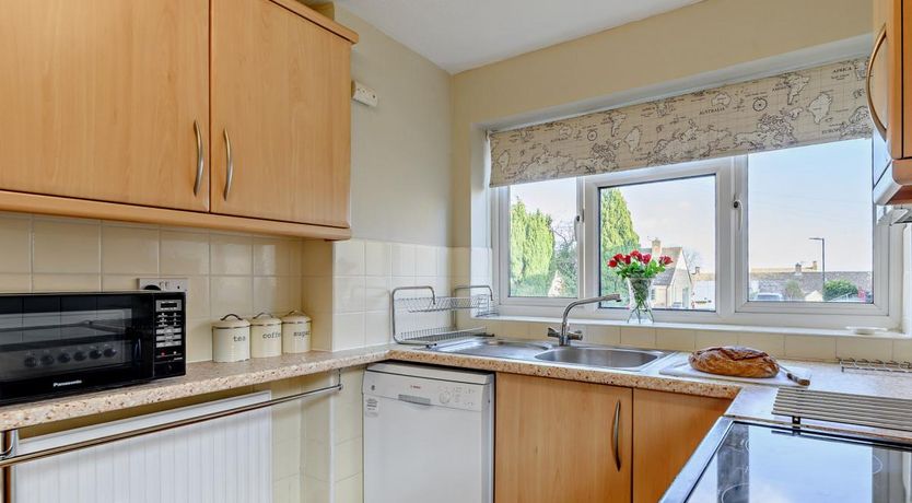 Photo of 2 Bed in Stow on the Wold