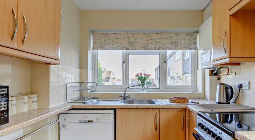 Photo of 2 Bed in Stow on the Wold