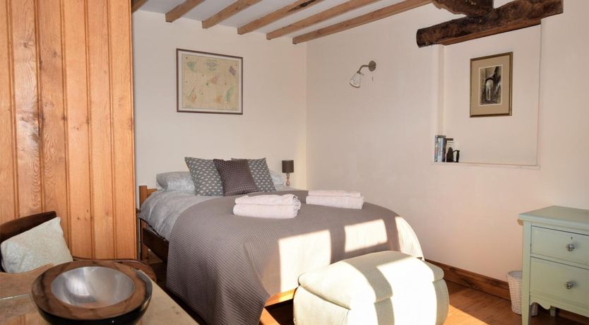 Photo of 2 Bed in Cheltenham