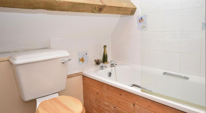 Photo of 2 Bed in Poole Keynes