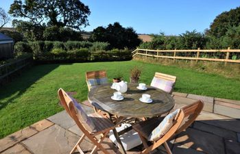 Log Cabin in South Devon Holiday Cottage