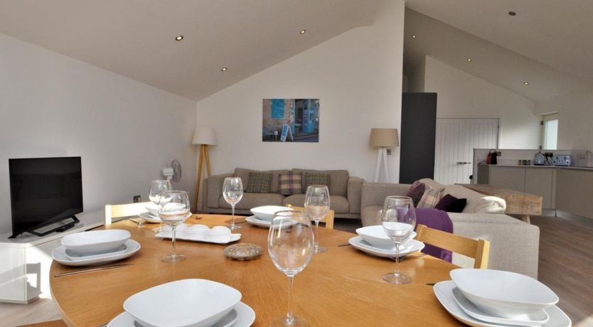 Photo of 3 Bed in Cotmore