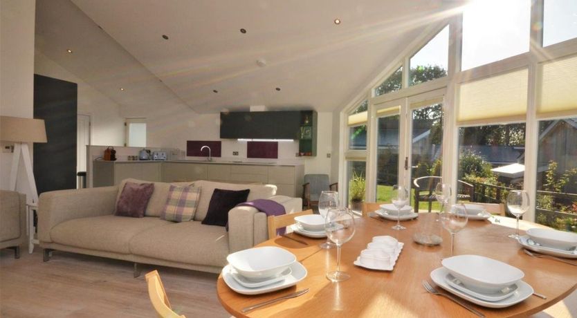 Photo of 3 Bed in Cotmore