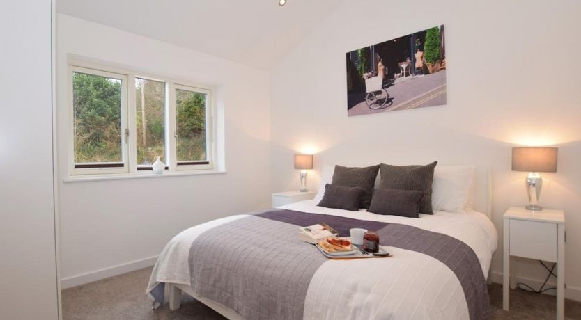 Photo of 3 Bed in Cotmore