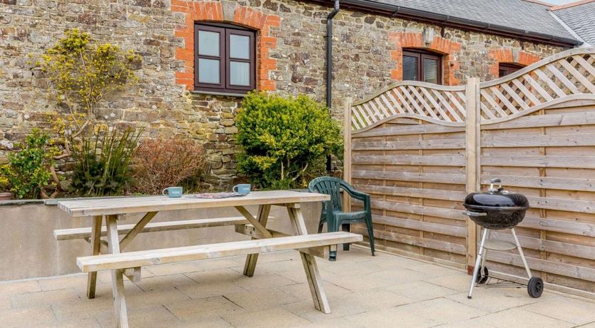 Photo of 1 Bed in Holsworthy Beacon