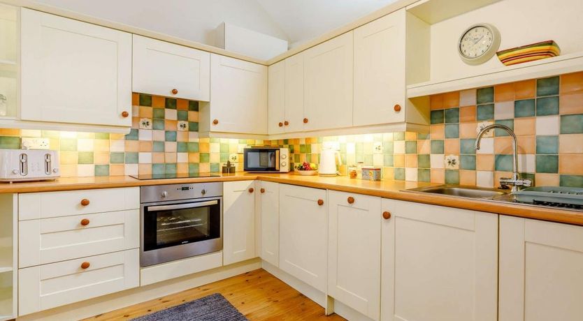 Photo of 1 Bed in Holsworthy Beacon