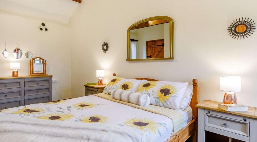 Photo of 1 Bed in Holsworthy Beacon