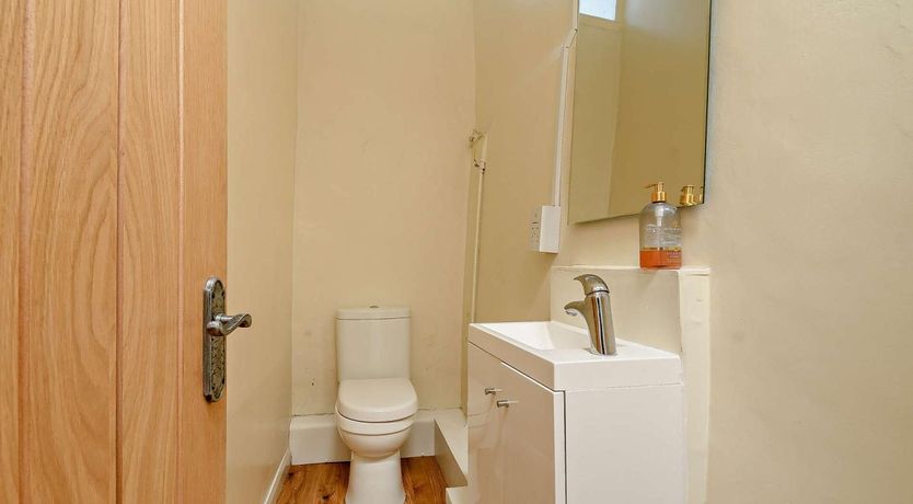 Photo of 3 Bed in St. Ives