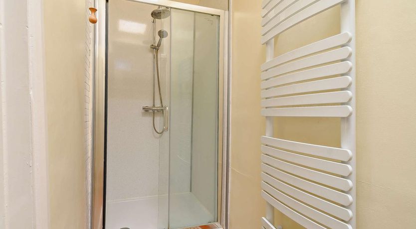 Photo of 3 Bed in St. Ives