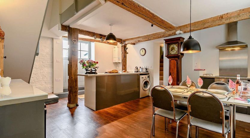 Photo of 3 Bed in St. Ives