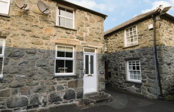Cae Tanws Bach Holiday Cottage