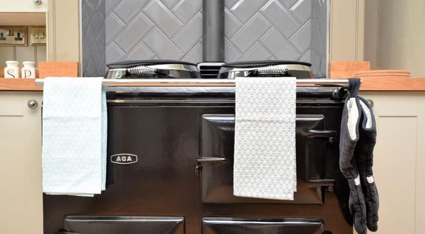 Photo of 2 Bed in Holymoorside